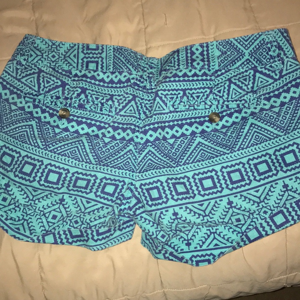 Patterned Shorts - Picture 3 of 3